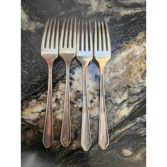 Oneida Community Tudor Plate Sweet Briar silverplate Dinner Fork 7 1/8" Lot of 4 - Picture 2 of 3